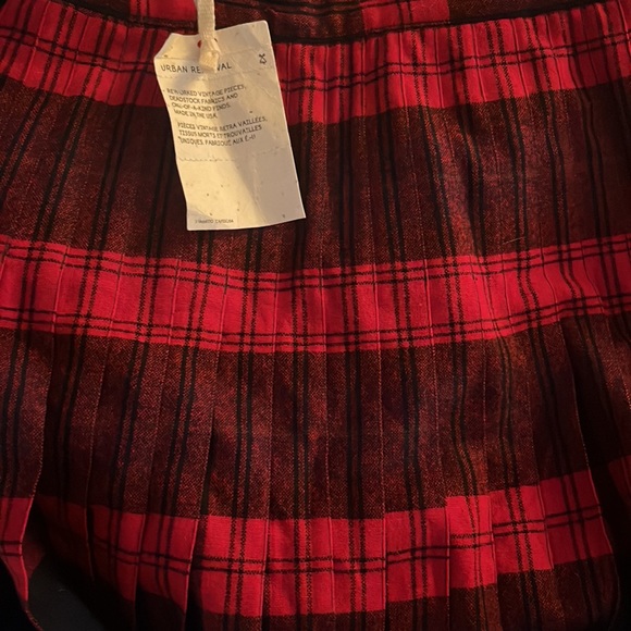 New with tags Pleated Pendleton plaid miniskirt - Picture 6 of 6